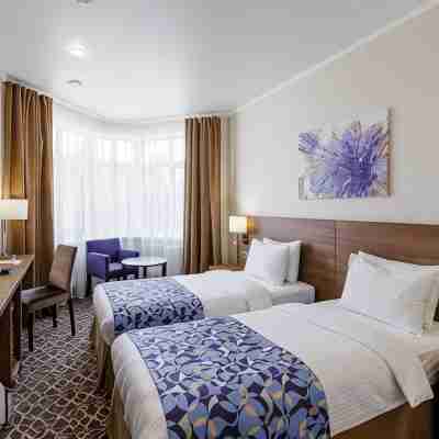 Raymond Hotel Rooms