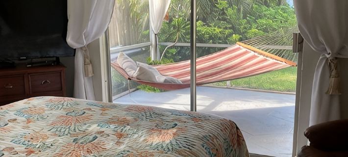 Beach, malls, dining, golf, casinos, pools and more! fun for family and friends Hotels in Boca Raton