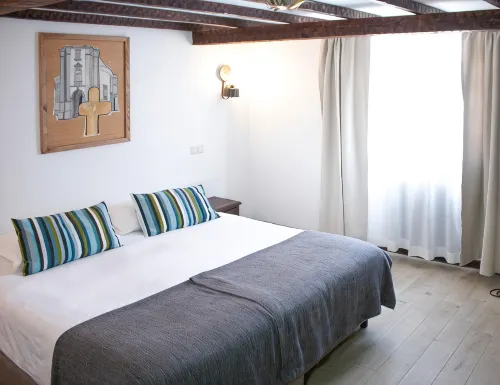 Rainha Santa Isabel - Óbidos History Hotel - Pysäköinti