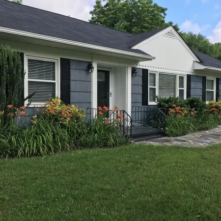 Comfortable 3BR/2Bath in Historic Downtown Cleveland TN