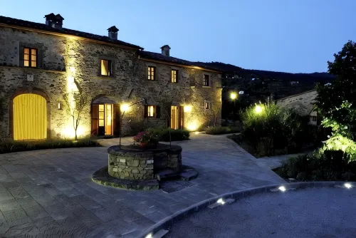 Villa Borgo San Pietro - 4 estrellas