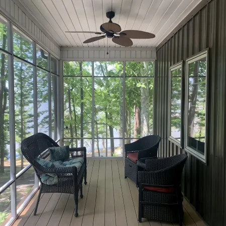Lake Front Cottage with private sandy beach