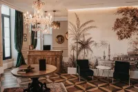 1930 Boutique Hotel - bar