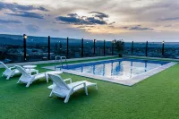 Hotel Real Plaza Aguascalientes - ที่มีสระว่ายน้ำ