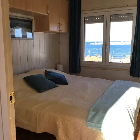 Magnificent Sea View 150m from the Beach 2Pers + 1Enf App. Air Conditioning. Wifi