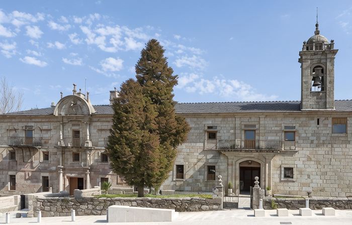 Albergue Monasterio de La Magdalena - Hostel
