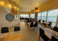 Hotel  Rossia - Bãi đậu xe