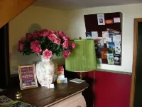 Hotel Zum Alten Brauhaus فنادق في Zemmer