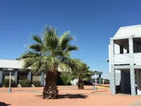 อี-ซี 8 โมเต็ล ฟีนิกซ์ แอร์พอร์ตเทอร์