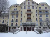 Terres de France - Appart'Hotel le Splendid Hotels in Allevard