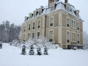 Château des Essards avec piscine et jacuzzi