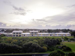 Lakeview Motel and Apartments