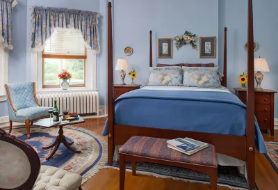 B. F. Hiestand House Bed & Breakfast Отели в г. Восток Донегал Тауншип