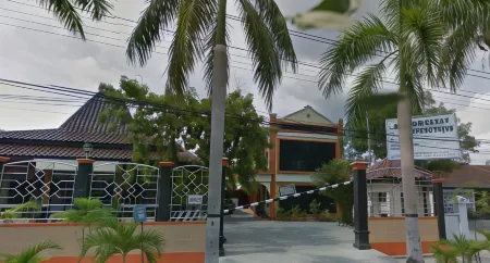 Homestay Simpang Tujuh Отели в г. Чепу