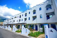 Santorini Family Themed Inn 즈번/지본 온천 호텔