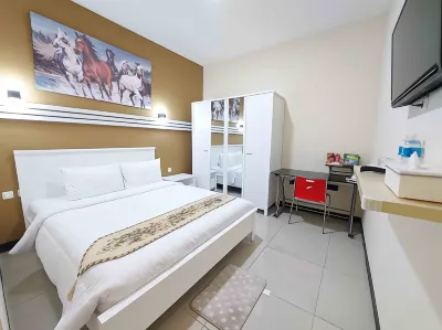 Rons City Hotel Near Simpang Lima Semarang Mitra RedDoorz فنادق في سنرتال سيمارانج