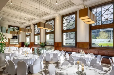 Batman's Hill on Collins Отели рядом с достопримечательностью «St. Augustine Church»