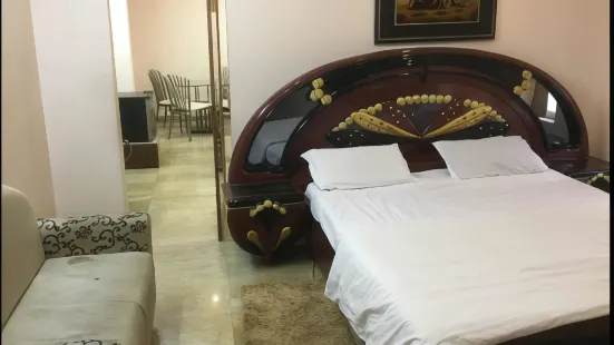 Sri Pranams International Hotel