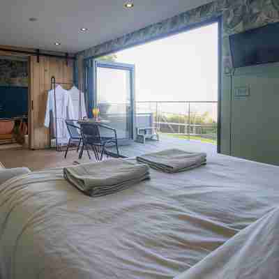 The Caswell Bay Hide Out - 1 Bed Cabin - Landimore Rooms