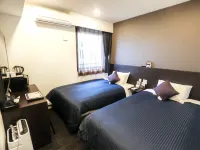 HOTEL LiVEMAX Shinjuku Kabukicho-Meijidori Hotel dekat Net room Manboo