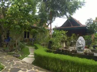 Mettaloka Guest House and Art Space