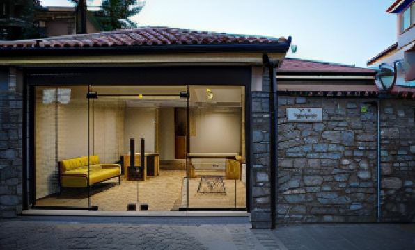 1. Villa Zo..
