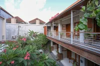 RedDoorz Near Mertasari Beach 2 Hotel in zona Parama Group