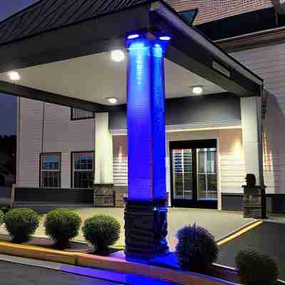 Baymont by Wyndham Adairsville Hotel Exterior