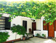 阿魯幹姆 20 旅館 Muhudu Maha Viharaya Stupa附近的飯店