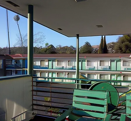 Travelers Beach Inn