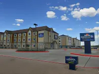 Microtel Inn & Suites by Wyndham Midland - Gym