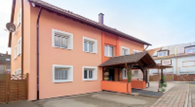 Hotel Victoria Các khách sạn gần Ga tàu Badischer Bahnhof