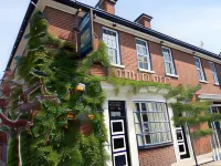 Crofts Hotel Hotels in Old St. Mellons