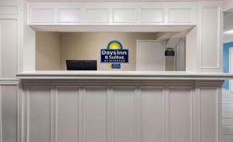 Days Inn & Suites by Wyndham Vicksburg