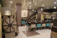 Hotel Padmini International- Sigra - ที่มีสปา