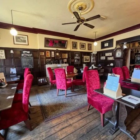 Georgian House Hotel