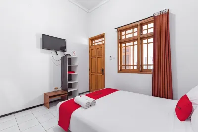 Ciliwung Family Residence Hotel a Polowijen