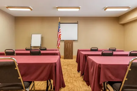 Quality Inn Jacksonville Near I-72 Отели в г. Morgan County