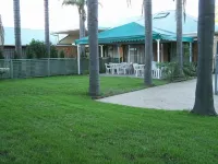 Abcot Inn Hotels in Engadine