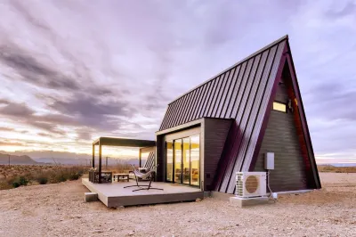 Stardust Big Bend Luxury A-Frame#2 with a Fab View Hotels in Study Butte-Terlingua