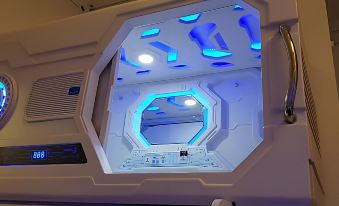 Galaxy Pods @ Chinatown