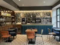 Boutique Hotel Martini 17 Hotels near Piola Station
