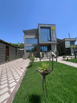 Cube House Osh Hotels near Star Plaza