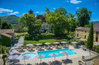 Domaine de Monrecour - Hôtel & Restaurant - Proche de Sarlat - พร้อมWifi