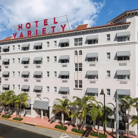 Global Luxury Suites at the Apex Miami Отели рядом с достопримечательностью «Здание 1111»