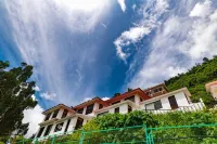 Warmth Hill Crest Hotels near Cave (Dolmen) Kodaikanal