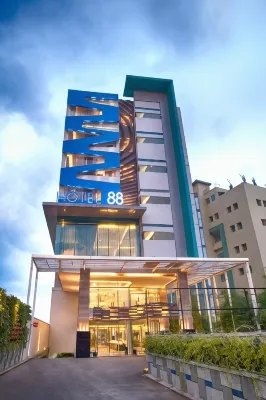 Hotel 88 Kopo Bandung by WH Các khách sạn gần Jalan Pasar Induk Caringin