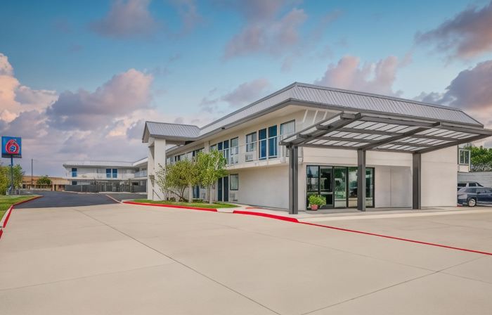 Motel 6 Euless, TX - Dallas