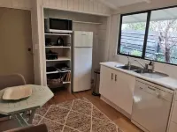 30 steps to beach Hotels in Snells Beach