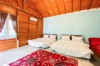 RedDoorz at Villa Waterfun Favour Pagar Alam Hotel dekat Kawasan Wisata Gunung Dempo